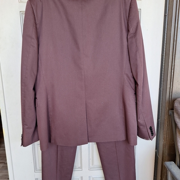 Express 2 Piece Pants Suit Slim Fit Pants Sz33/30 Jacket Sz14? Maroon 2 Buttons - Picture 6 of 12